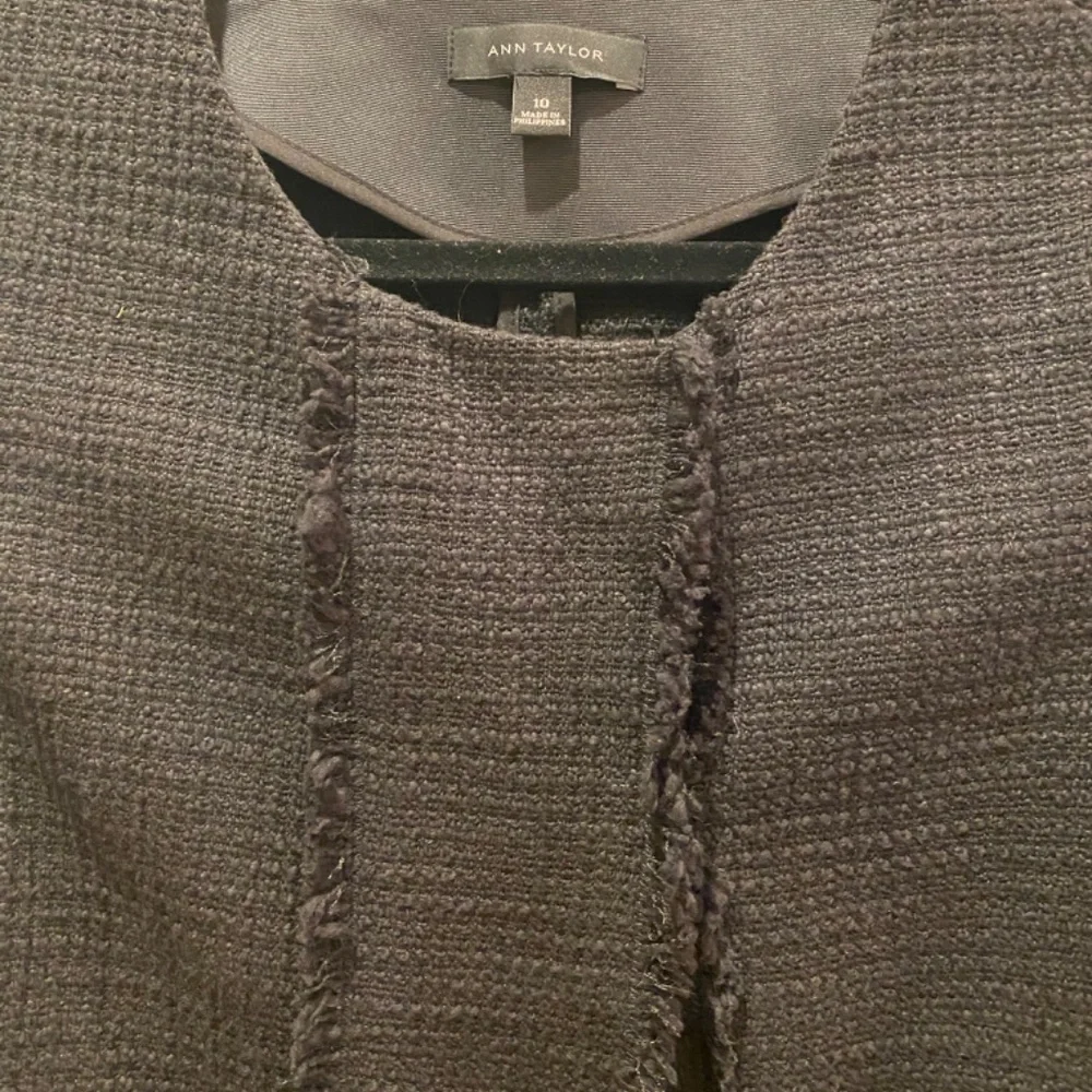 Ann Taylor 2 piece dress and coat with fringe - Picture 9 of 10